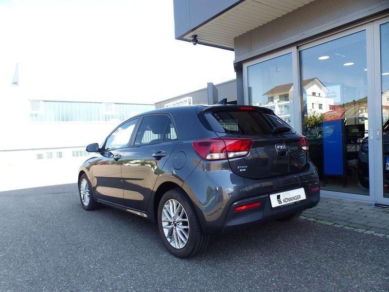 Gebraucht Kia Rio DREAM-TEAM Edition 99 PS (72 kW) 2018 (abt) graphite met. Kleinwagen