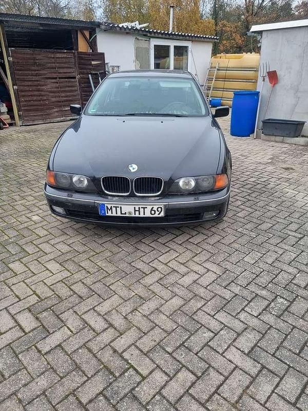 Gebraucht BMW 520 150 PS (110 kW) 1997 Schwarz Limousine