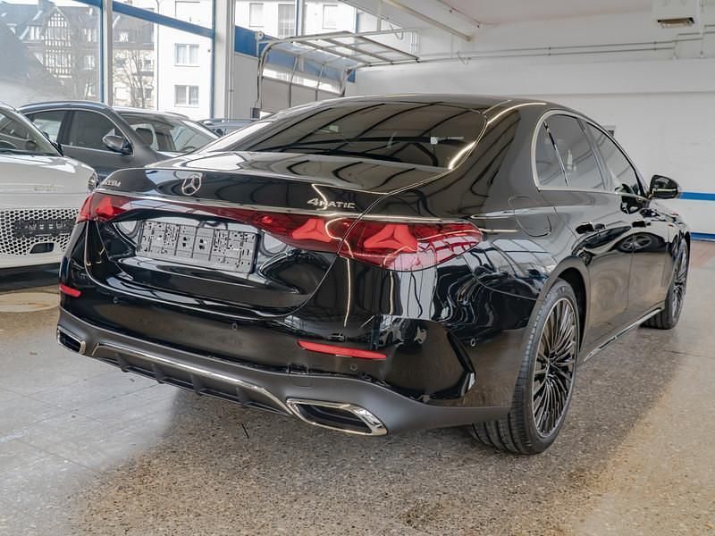 Gebraucht Mercedes E220 AMG 197 PS (144 kW) 2025 Andere farbe Limousine
