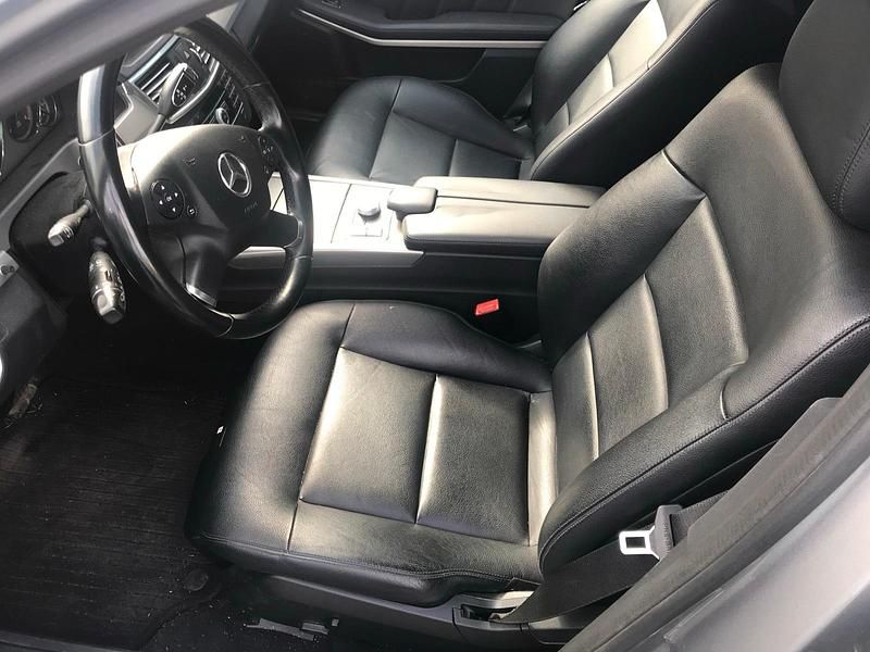 Gebraucht Mercedes E350 180 PS (132 kW) 2010 Grau Kombi