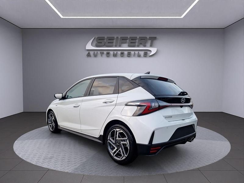 Neu Hyundai i20 N Line 101 PS (74 kW) 2026 Atlas white / sol Limousine