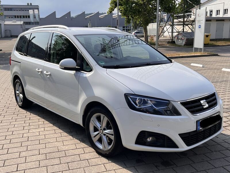 Weiß Gebraucht 2016 Seat Alhambra Sport Van / Kleinbus | 19.400 € (Fairer Preis) - Bild 1/4