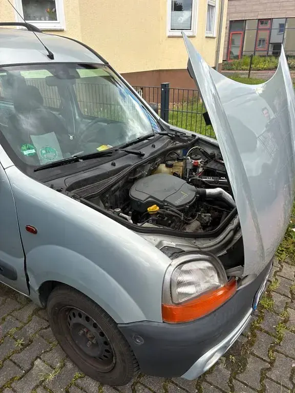 Gebraucht Renault Kangoo 58 PS (42 kW) 2006 Silber Van / Kleinbus