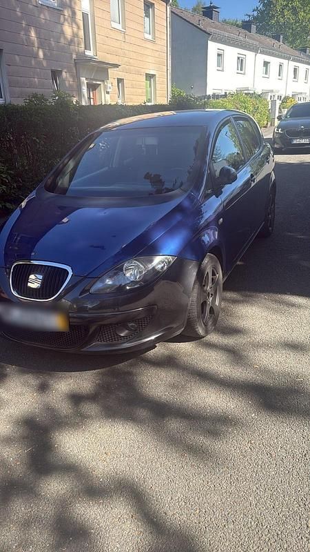 Second-hand Seat Toledo 105 CP (77 kW) 2007 Albastru Hatchback