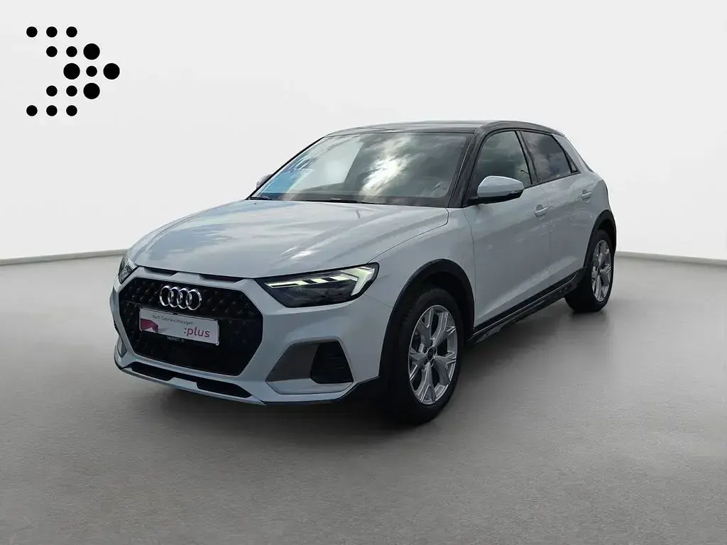 Gebraucht Audi A1 S-Line 150 PS (110 kW) 2025 Gletscherweiß metallic SUV