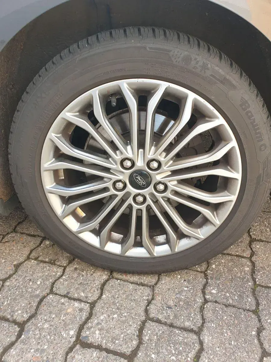 Usata Ford Focus Titanium 125 CV (91 kW) 2018 Grigio Station wagon
