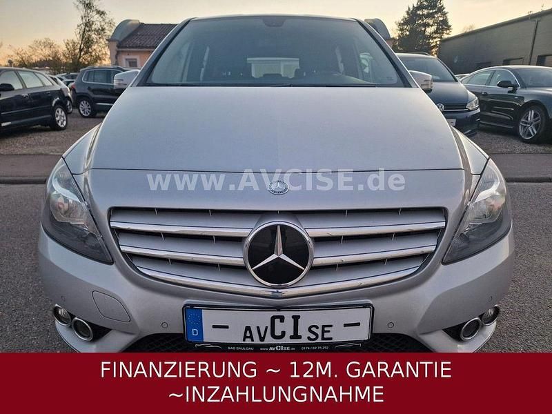 Gebraucht Mercedes B200 136 PS (100 kW) 2012 Silber Kleinwagen