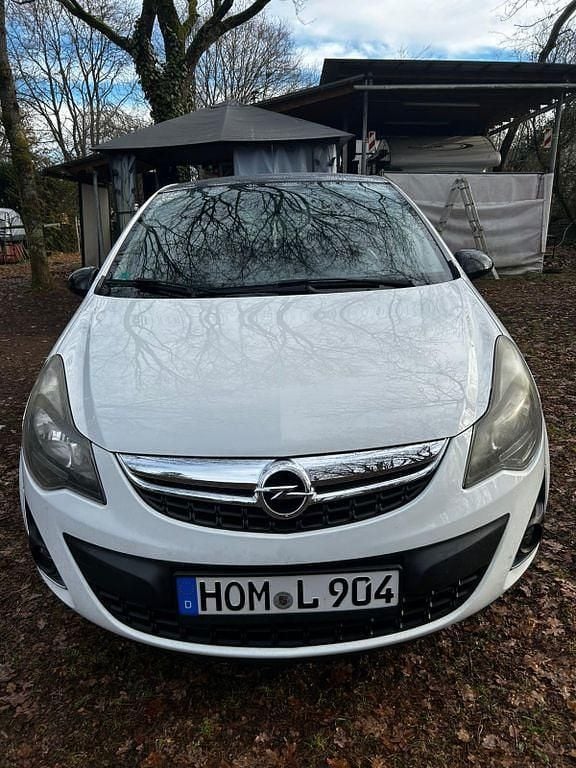 Weiß Gebraucht 2013 Opel Corsa Color Edition Limousine | 3.400 € (Guter Preis) - Bild 1/4