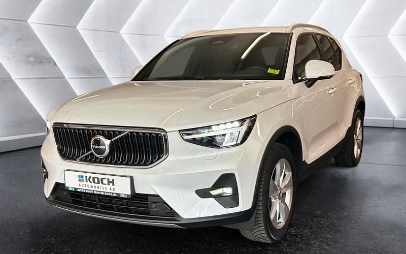 Usado Volvo XC40 Core 163 HP (119 kW) 2024 Branco SUV