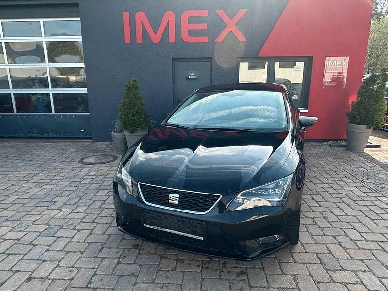 Second-hand Seat Leon Style 150 CP (110 kW) 2015 Negru Berlinǎ