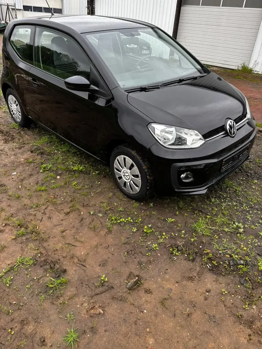 Używany VW up! 60 KM (44 kW) 2017 Czarny Hatchback