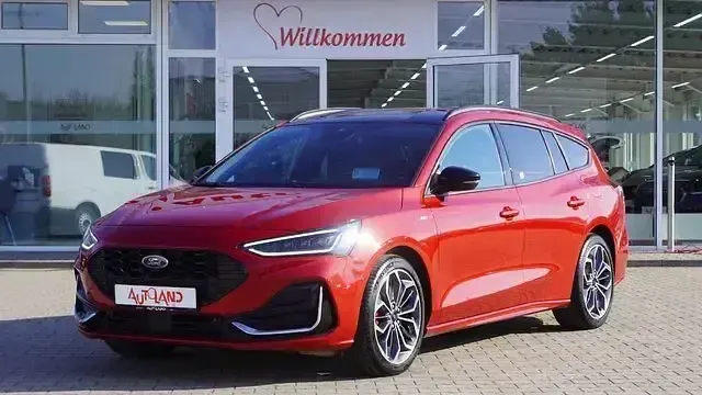 Gebraucht Ford Focus ST-Line 155 PS (114 kW) 2022 Rot Kombi