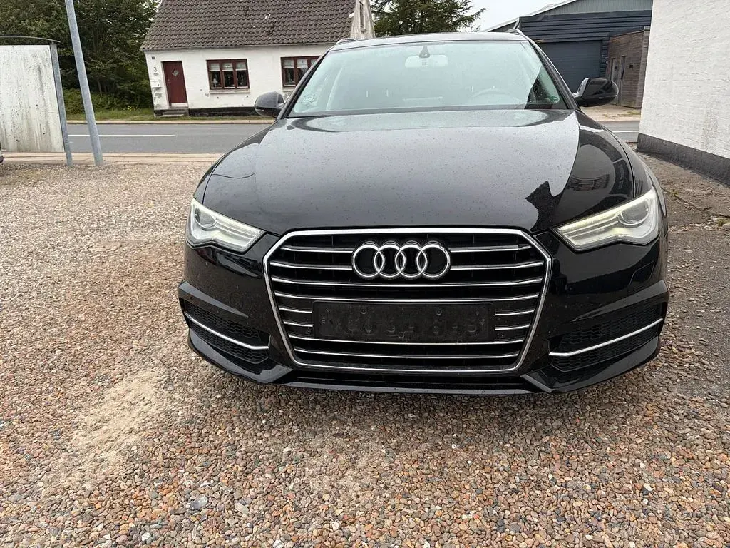 Gebraucht Audi A6 Sport 190 PS (139 kW) 2015 Schwarz Limousine