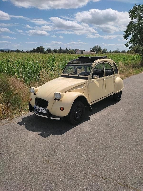 Gelb Gebraucht 1986 Citroën 2CV Cabrio | 11.400 € - Bild 1/4