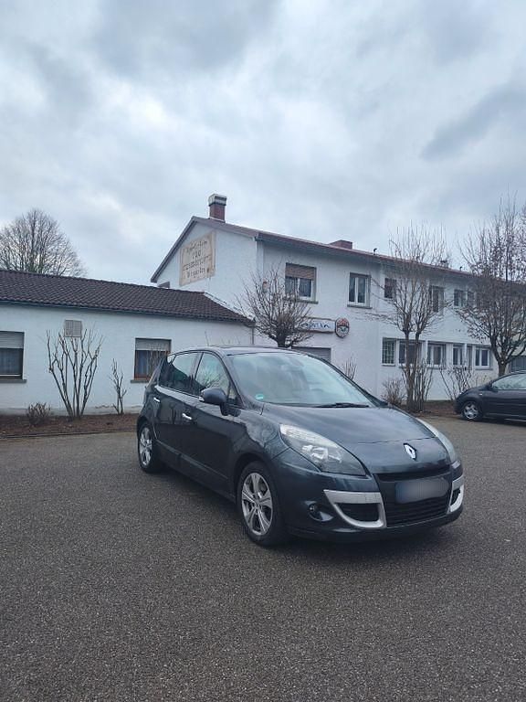 Grau Gebraucht 2011 Renault Scénic III Bose Edition Van / Kleinbus | 4.000 € (Superpreis) - Bild 1/4