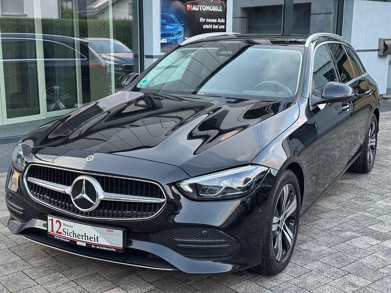Gebraucht Mercedes C220 200 PS (147 kW) 2021 Schwarz Kombi
