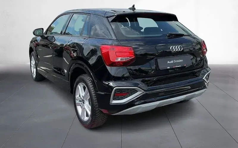 Neu Audi Q2 Advanced Plus 150 PS (110 kW) 2026 Schwarz SUV