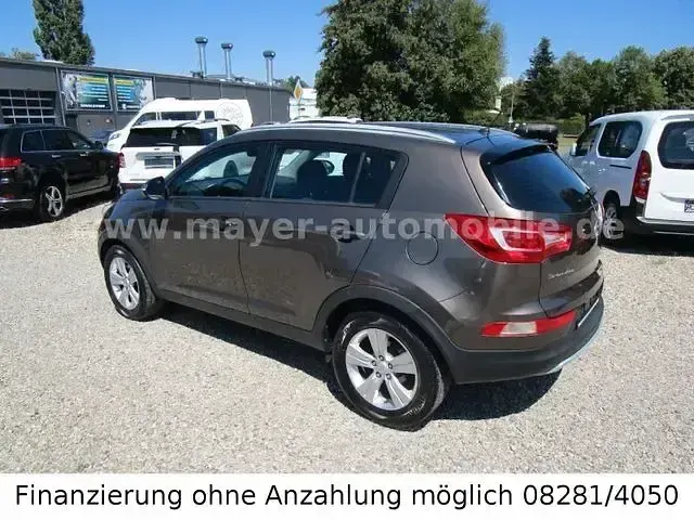 Gebraucht Kia Sportage Vision 163 PS (119 kW) 2010 Braun SUV