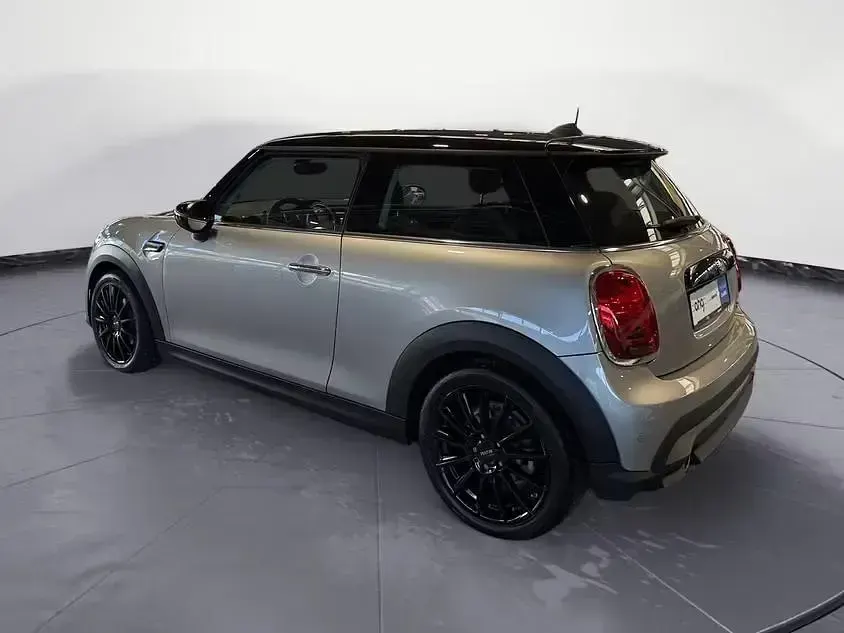 Gebraucht Mini Cooper Essential 136 PS (100 kW) 2023 Silber Kleinwagen