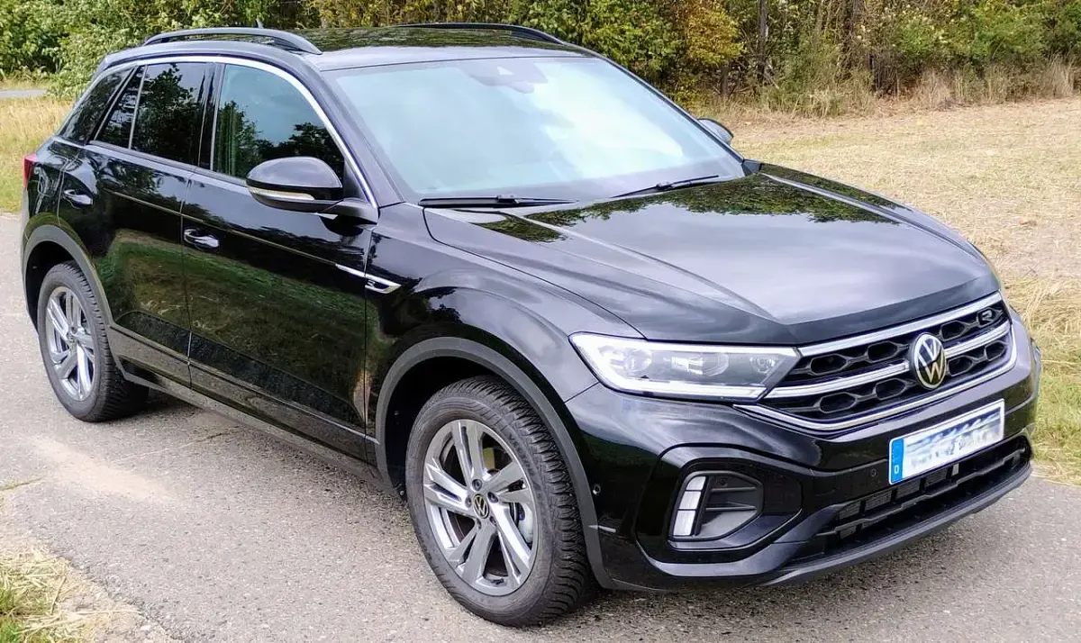 Gebraucht VW T-Roc R-line 150 PS (110 kW) 2025 Schwarz SUV
