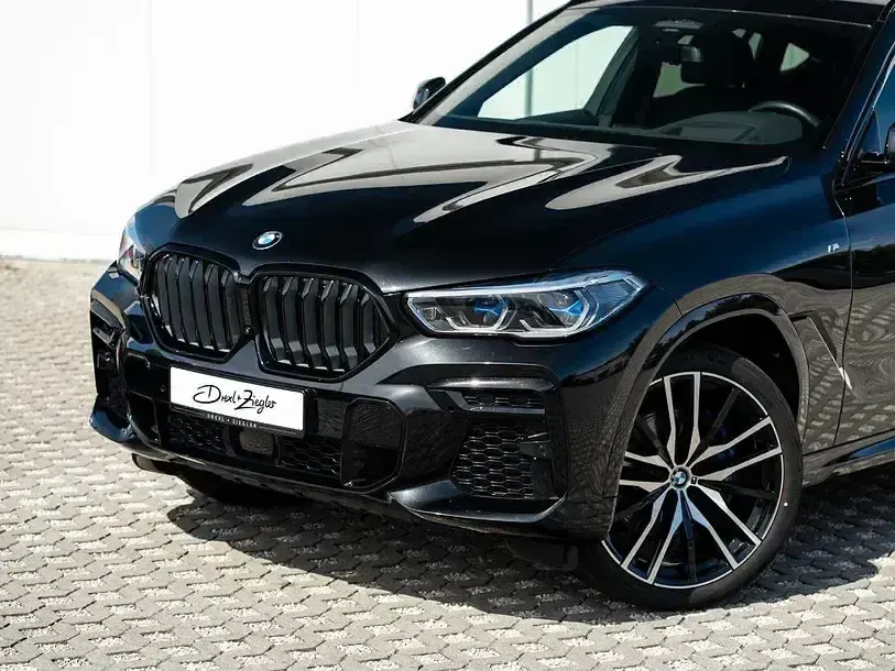 Gebraucht BMW X6 M Sport 333 PS (244 kW) 2022 Saphirschwarzmetallic SUV