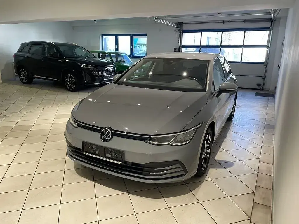 Gebraucht VW Golf VIII 110 PS (80 kW) 2021 Grau Limousine