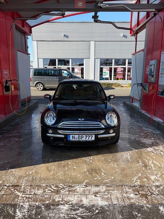 Schwarz Gebraucht 2004 Mini Cooper Kleinwagen | 2.799 € (Superpreis) - Bild 1/4