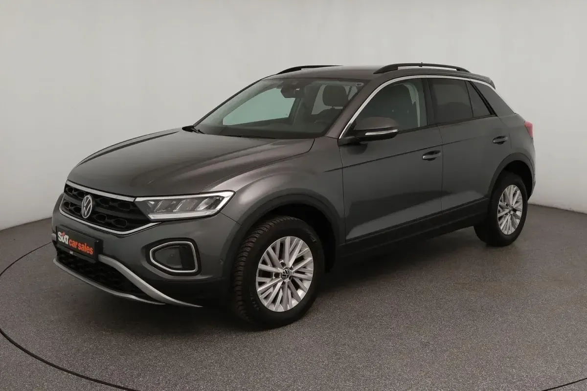 Second-hand VW T-Roc Life 110 CP (80 kW) 2023 Gri SUV