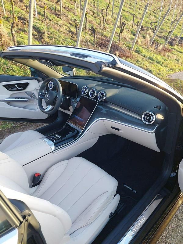 Gebraucht Mercedes CLE300 AMG line 258 PS (189 kW) 2025 Schwarz Cabrio