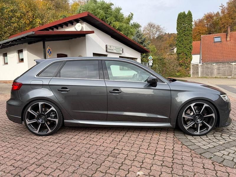 Gebraucht Audi RS3 Ambiente 610 PS (448 kW) 2018 Grau Limousine