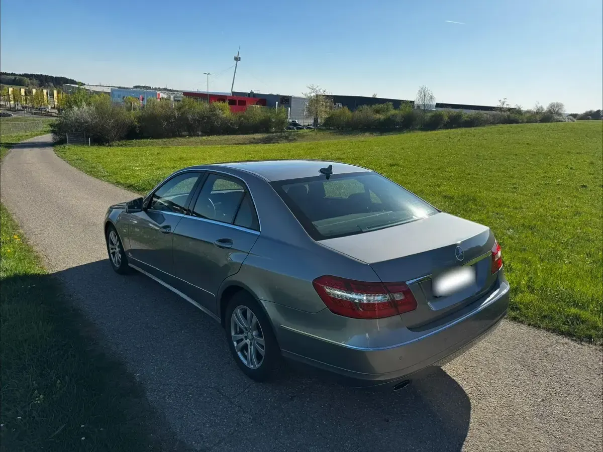 Occasion Mercedes E200 184 ch (135 kW) 2011 Gris Berline