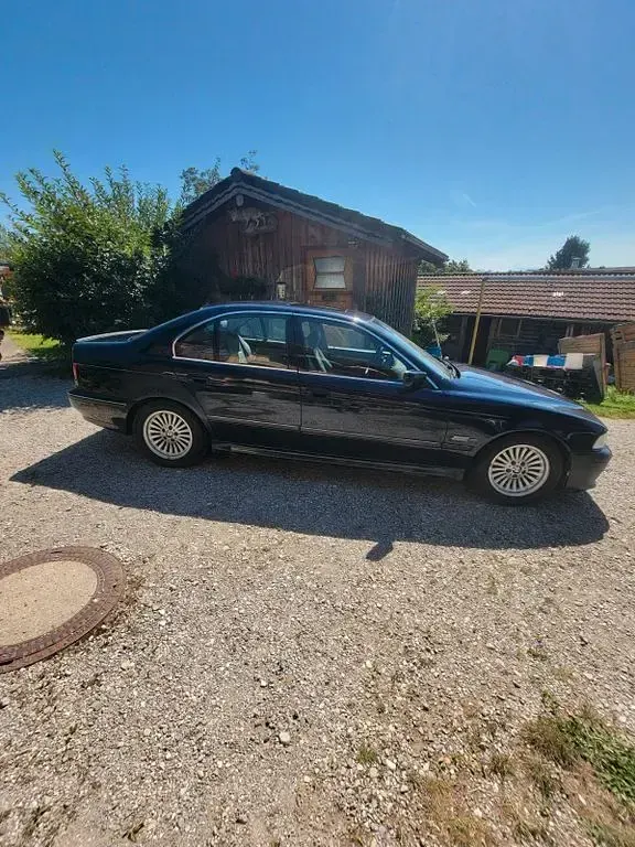 Gebraucht BMW 528 Performance 193 PS (141 kW) 1999 Blau Limousine