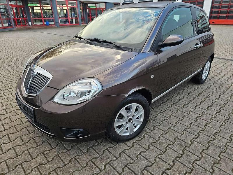 Gebraucht Lancia Ypsilon 60 PS (44 kW) 2009 Braun Kleinwagen
