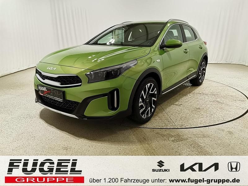 Celadon green Neu 2024 Kia XCeed Vision SUV | 22.469 € (Guter Preis) - Bild 1/4