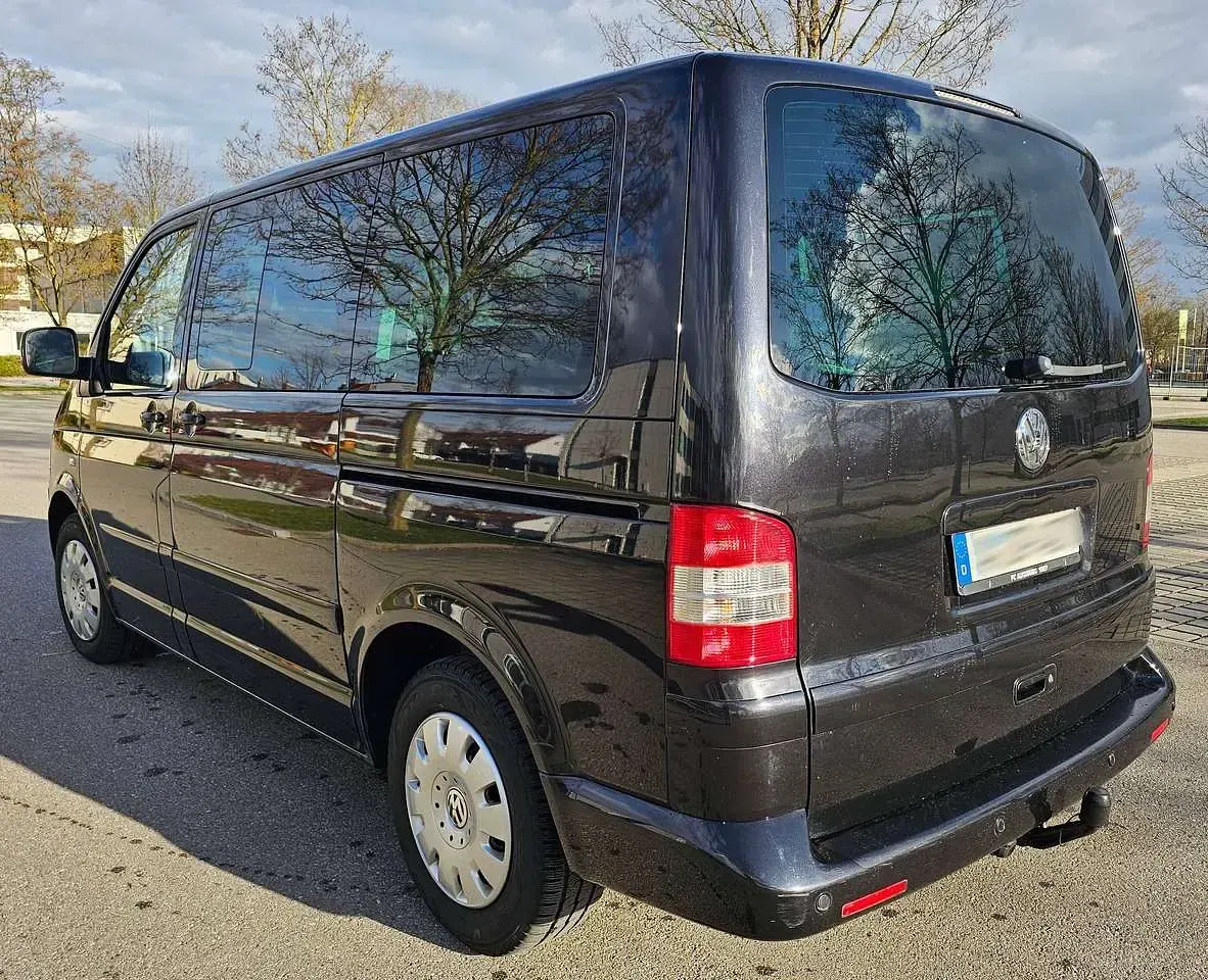 Usata VW T5 Comfortline 174 CV (127 kW) 2009 Nero Furgone