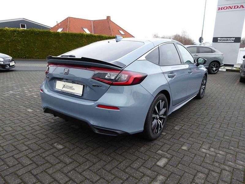 Neu Honda Civic Elegance 184 PS (135 kW) 2025 Sonic grey Limousine