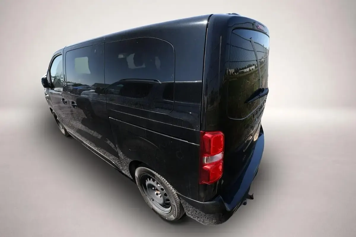 Neu Peugeot e-Traveller S 100 kW (136 PS) 2026 Manufacturer Van / Kleinbus