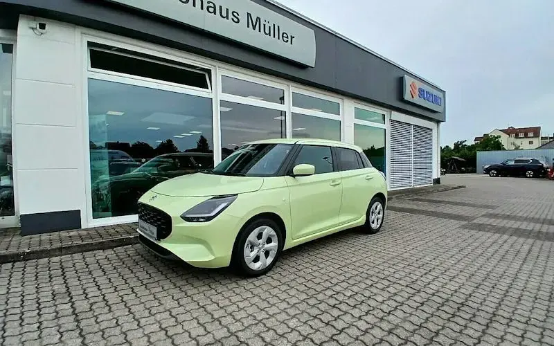 Neu Suzuki Swift Comfort 82 PS (60 kW) 2026 Gelb Kleinwagen