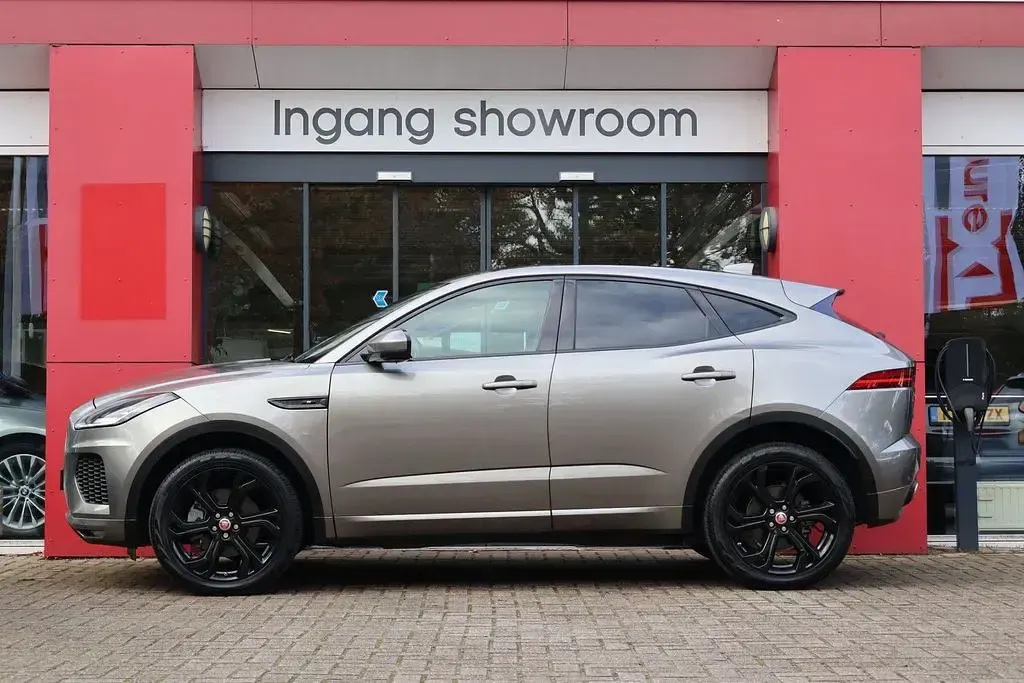 Używany Jaguar E-Pace R-Dynamic 150 KM (110 kW) 2019 Szary SUV