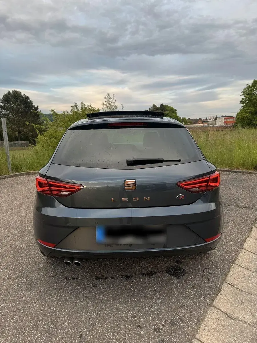 Gebraucht Seat Leon Beats 150 PS (110 kW) 2020 Grau Limousine