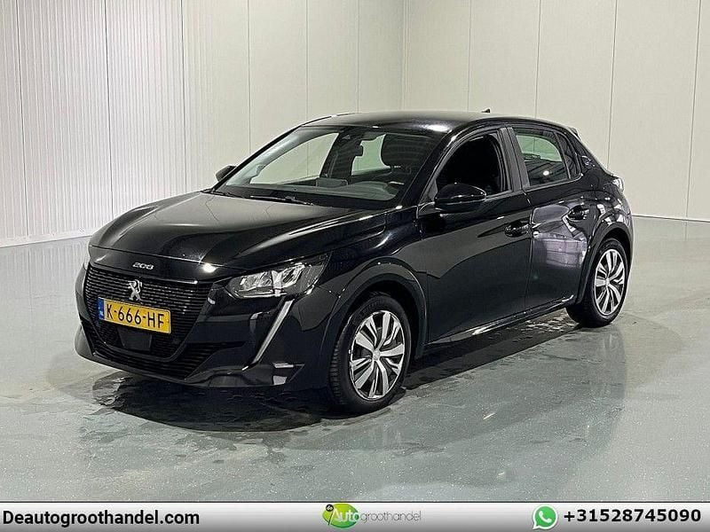 Gebraucht Peugeot e-208 Active 100 kW (136 PS) 2020 Schwarz Kleinwagen