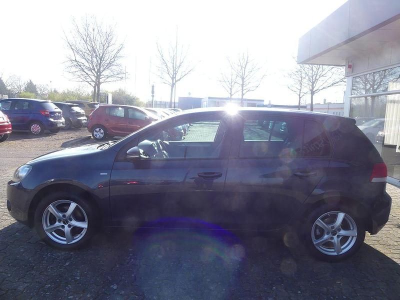 Gebraucht VW Golf VII Match 86 PS (63 kW) 2012 Blau Limousine