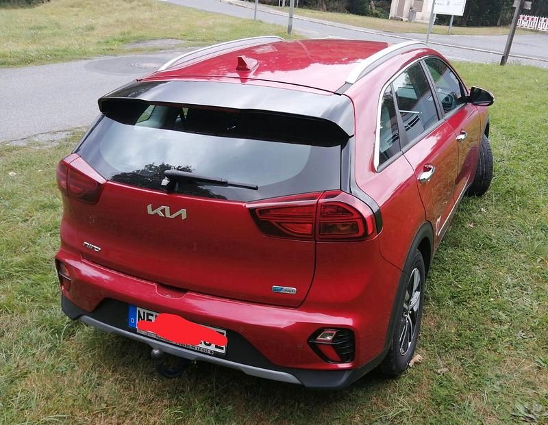 Gebraucht Kia Niro Vision 141 PS (103 kW) 2022 Rot SUV