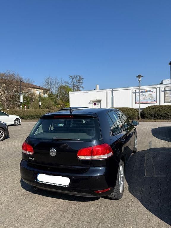 Gebraucht VW Golf VI Comfortline 105 PS (77 kW) 2010 Schwarz Kleinwagen
