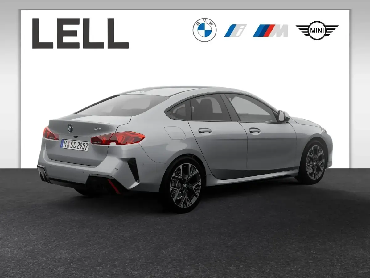 Neu BMW 216 M Sport 122 PS (89 kW) 2026 Silber Coupé