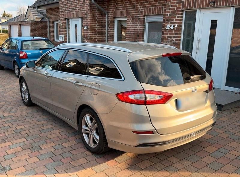 Gebraucht Ford Mondeo 150 PS (110 kW) 2015 Beige Kombi