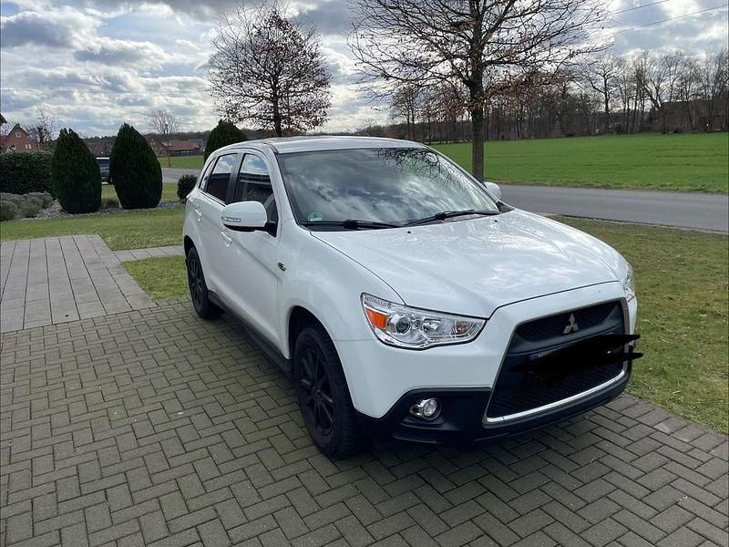 Gebraucht Mitsubishi ASX Invite 150 PS (110 kW) 2011 Weiß SUV