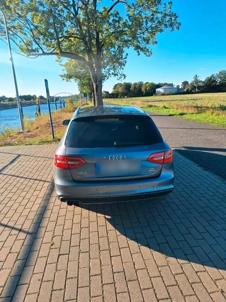 Gebraucht Audi A4 S-Line 177 PS (130 kW) 2014 Grau Kombi