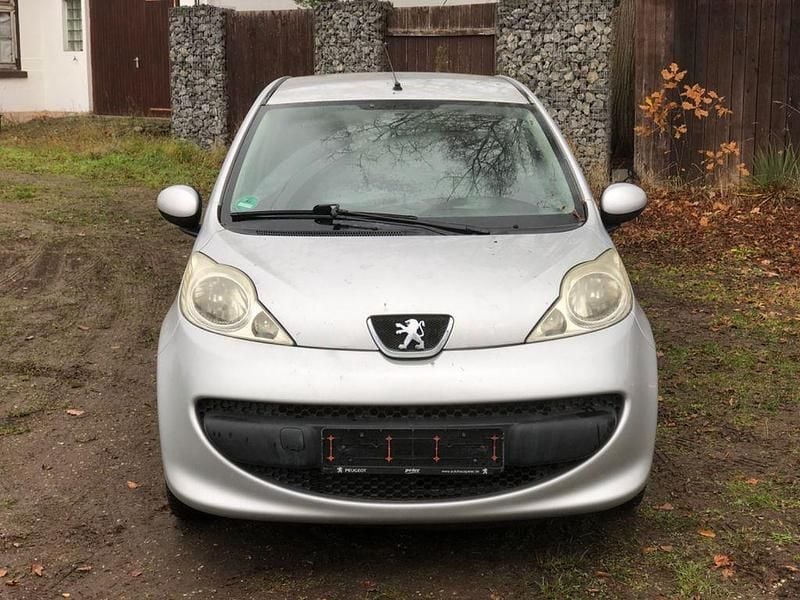 Gebraucht Peugeot 107 Filou 68 PS (50 kW) 2008 Grau Kleinwagen