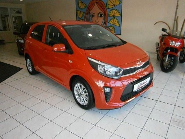 Rot Gebraucht 2022 Kia Picanto DREAM-TEAM Edition Kleinwagen | 10.590 € (Fairer Preis) - Bild 1/4